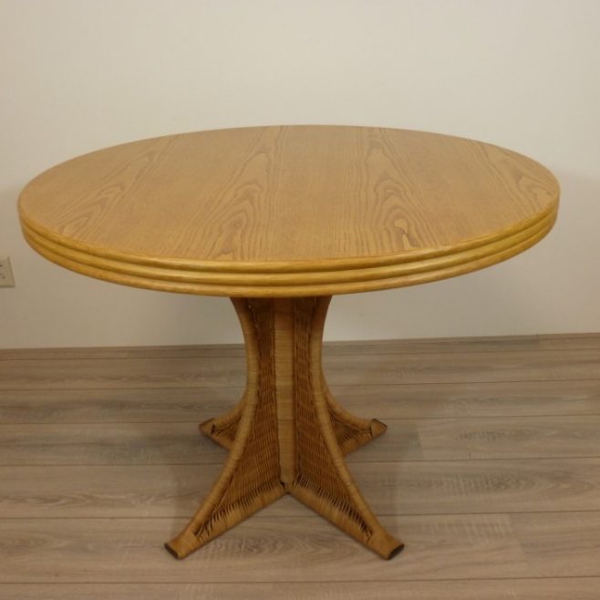 Amazone Rieten Eetkamertafel Eiken Rotan Tafel