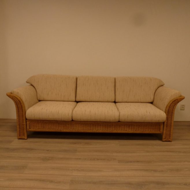 Amazone Rotan 3 Bank Honingkleur Ebo Rotan Bank Rieten Banken Rotan Bank Rieten Banken Riet Bankstel Loungeset Lounge Rotan Meubelen Rieten Meubels Bankje Riet