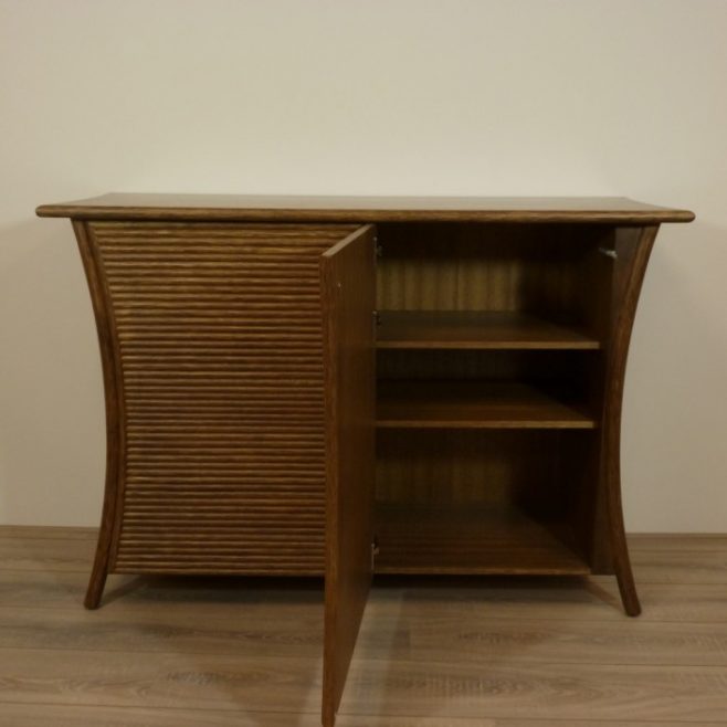 152 Manou Eiken Dressoir Rotan 40 kleuren