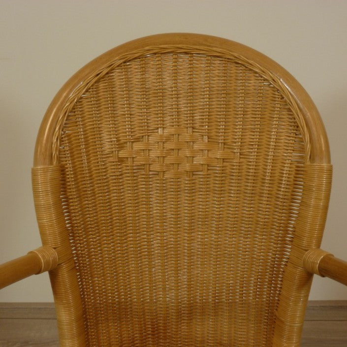 Rotan meubelen meubels rieten stoelen rotan eetkamerstoelen eetstoelen rotanspeciaalzaak rotanspecialist rotan eethoek eetkamerstel