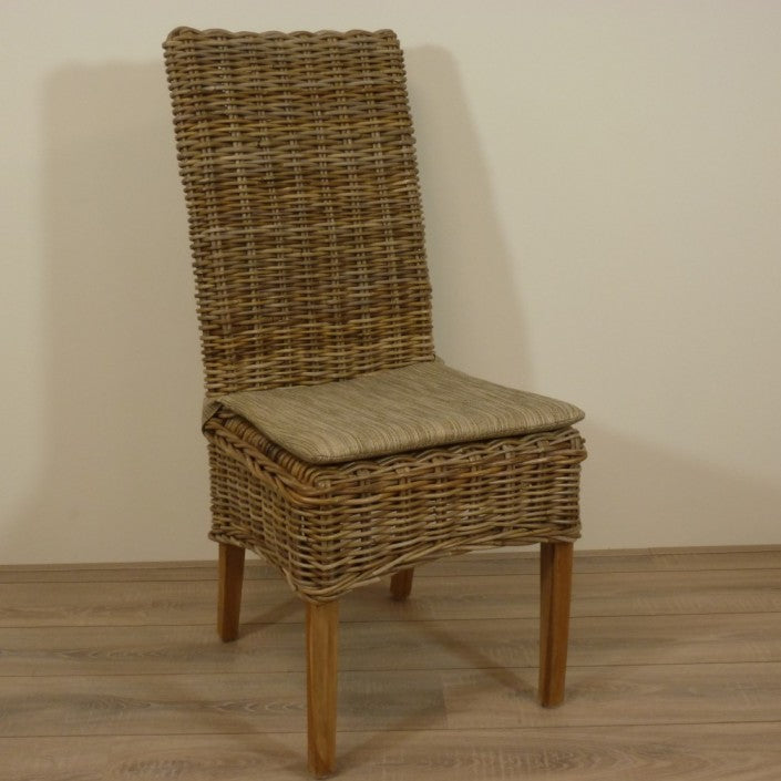 Fredy Kubu Grey Rotan Eetkamerstoelen Rieten Eetkamerstoelen Rotan Eetkamerstoelen Rieten Stoelen Rotan meubelen meubels rieten stoelen rotan eetkamerstoelen eetstoelen rotanspeciaalzaak rotanspecialist rotan eethoek eetkamerstel