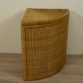 Hoek Wasmand Rotan Rieten Mand Honingkleur Rotan Wasmand Rieten Wasmanden Waskoffer Riet Rotanspeciaalzaak Hilversum Rotanspecialist Rotan Manden Rieten Mand