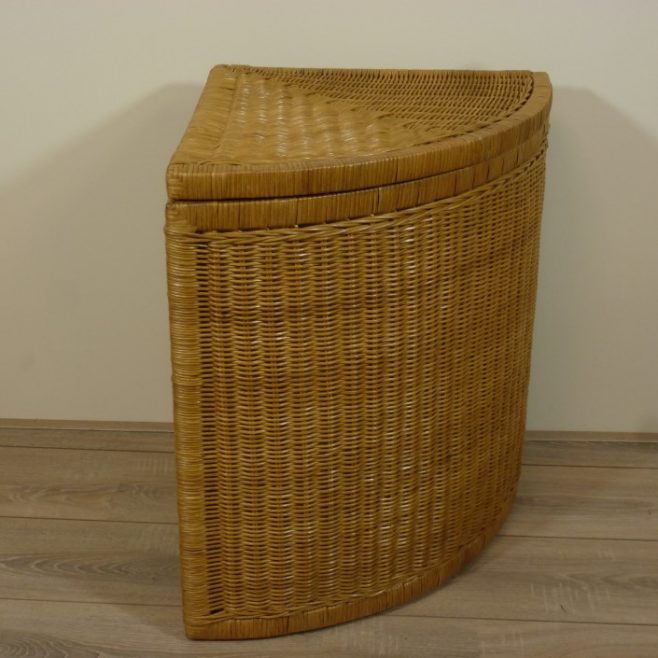 Hoek Wasmand Rotan Rieten Mand Honingkleur Rotan Wasmand Rieten Wasmanden Waskoffer Riet Rotanspeciaalzaak Hilversum Rotanspecialist Rotan Manden Rieten Mand