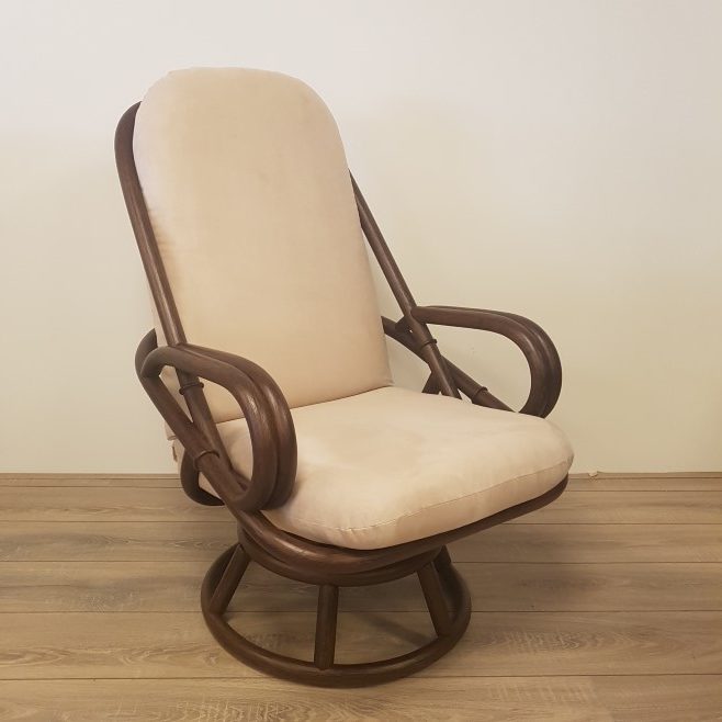Manou draaistoel Rotan draaifauteuil