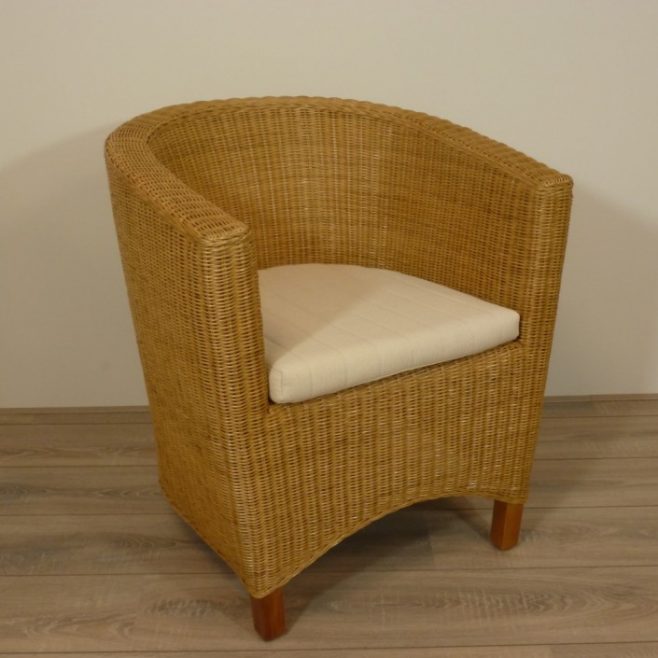 rotan stoel Rio Honingkleur Rieten Fauteuil Rotan Stoel Fauteuils Riet Rotan Stoelen Rieten Meubelen Rotanspeciaalzaak