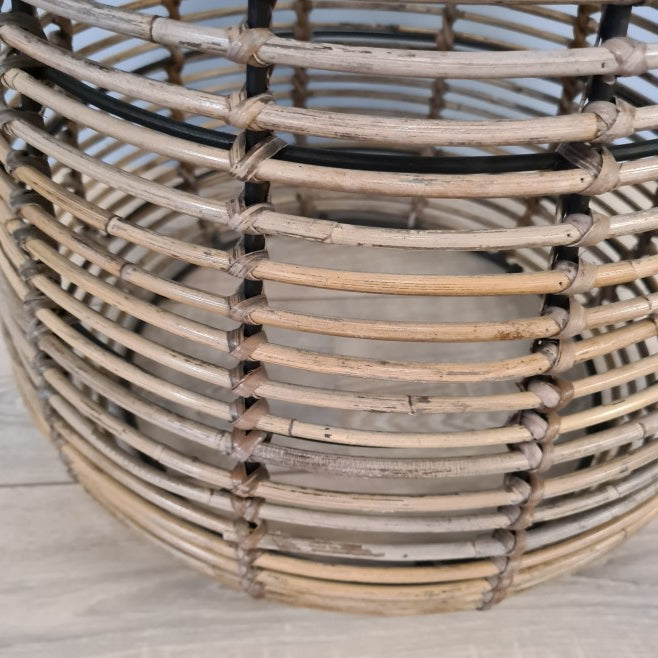 Kubu Grey Rotan Tafeltje / Krukje