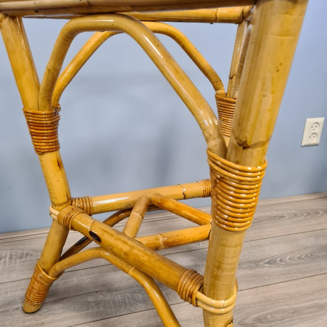 Tafel Rond Rotan Driepoot Old Pine Werzalit Blad