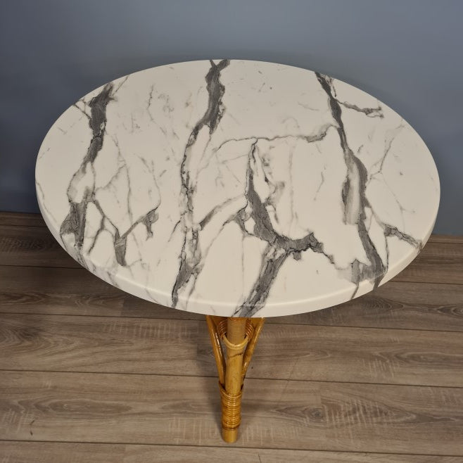 Tafel Rond Rotan Driepoot Werzalit Blad Marmer Wit